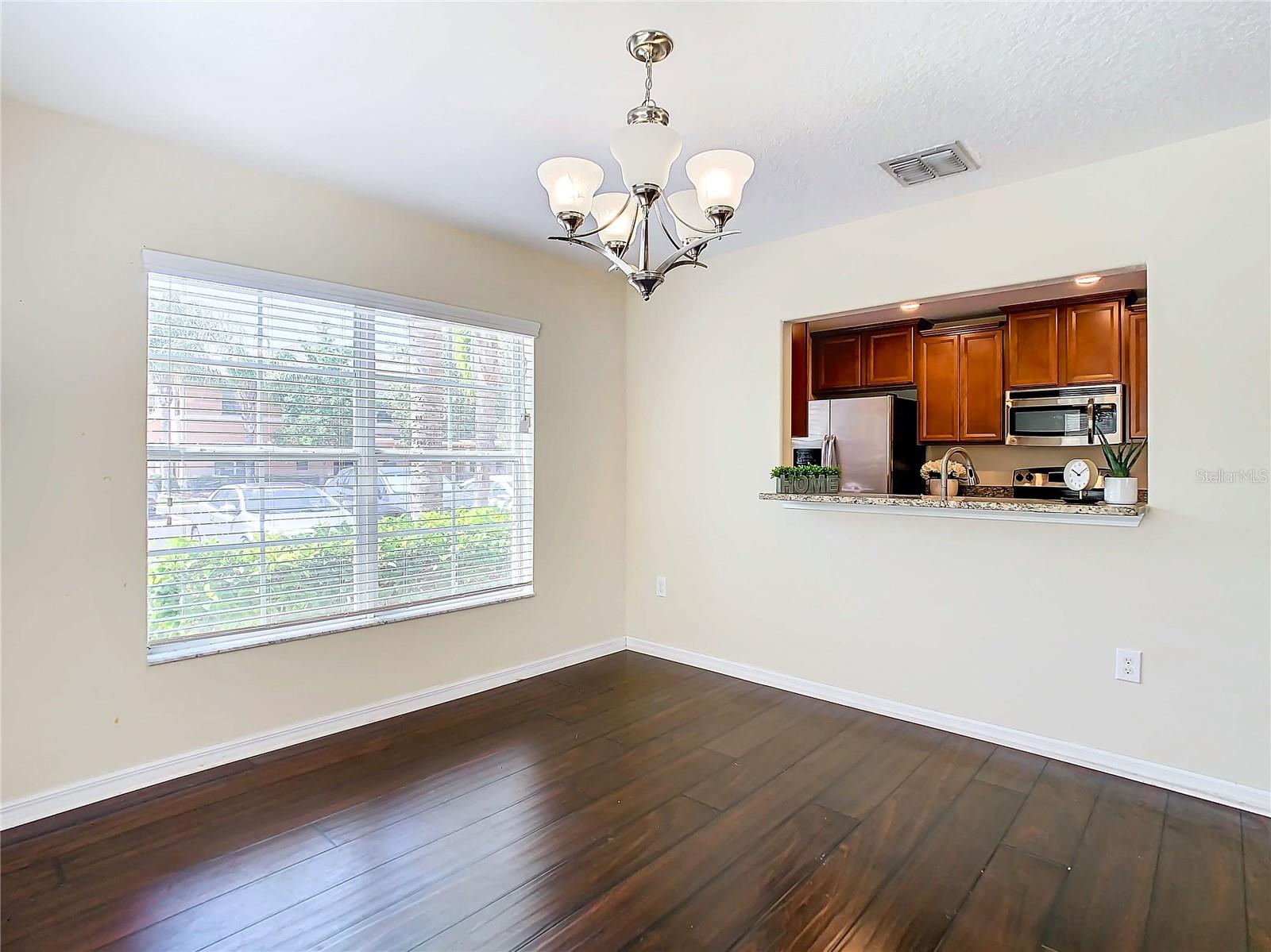 THOUSAND OAKS EAST PH V - Residential