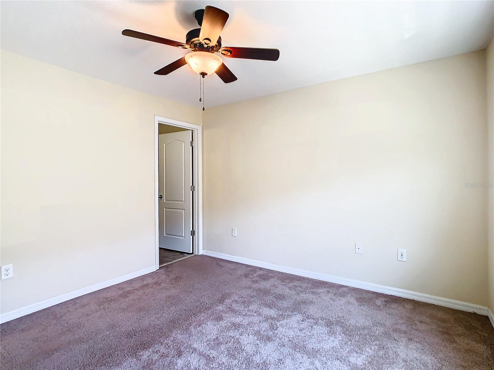 THOUSAND OAKS EAST PH V - Residential