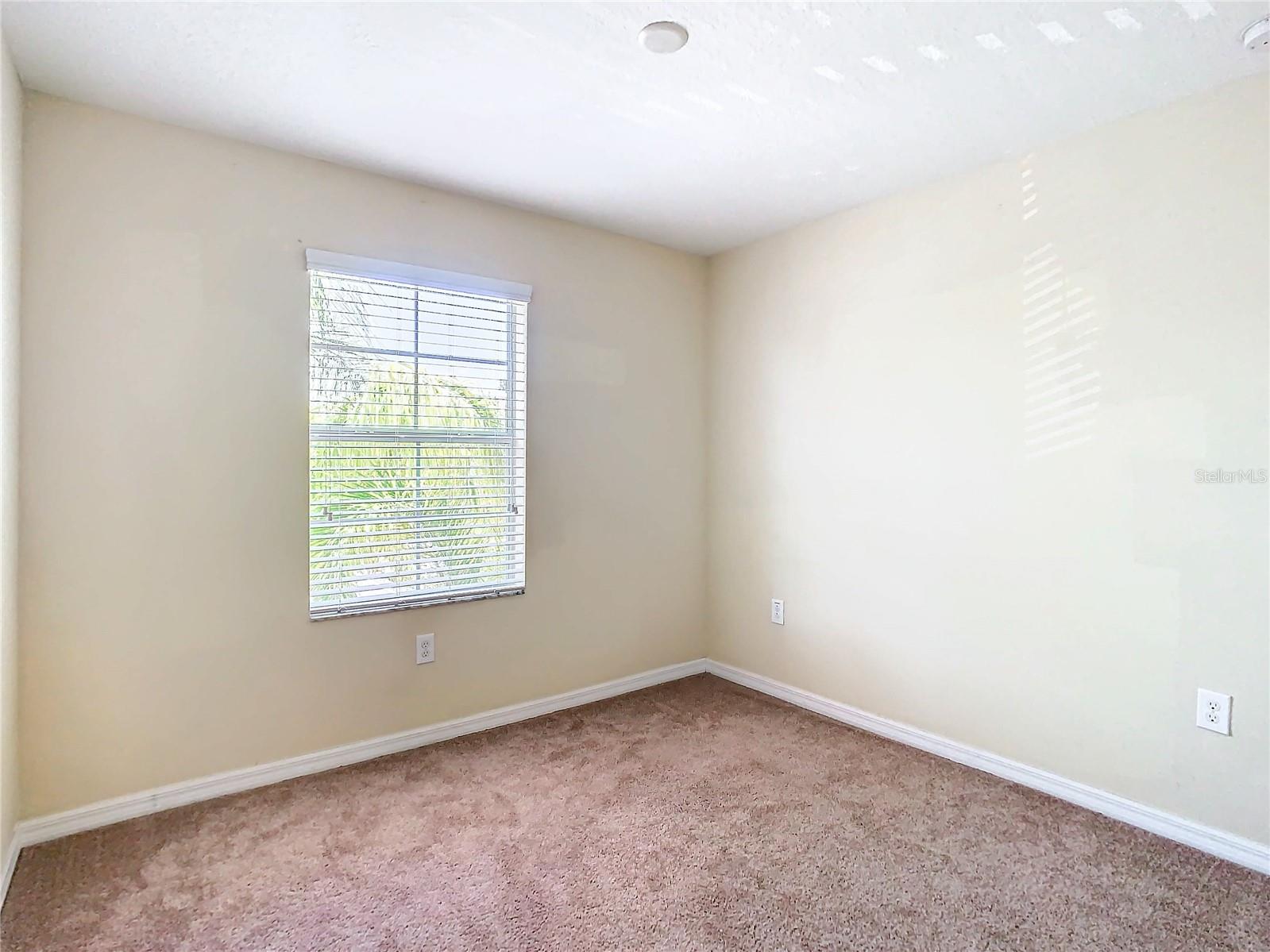 THOUSAND OAKS EAST PH V - Residential