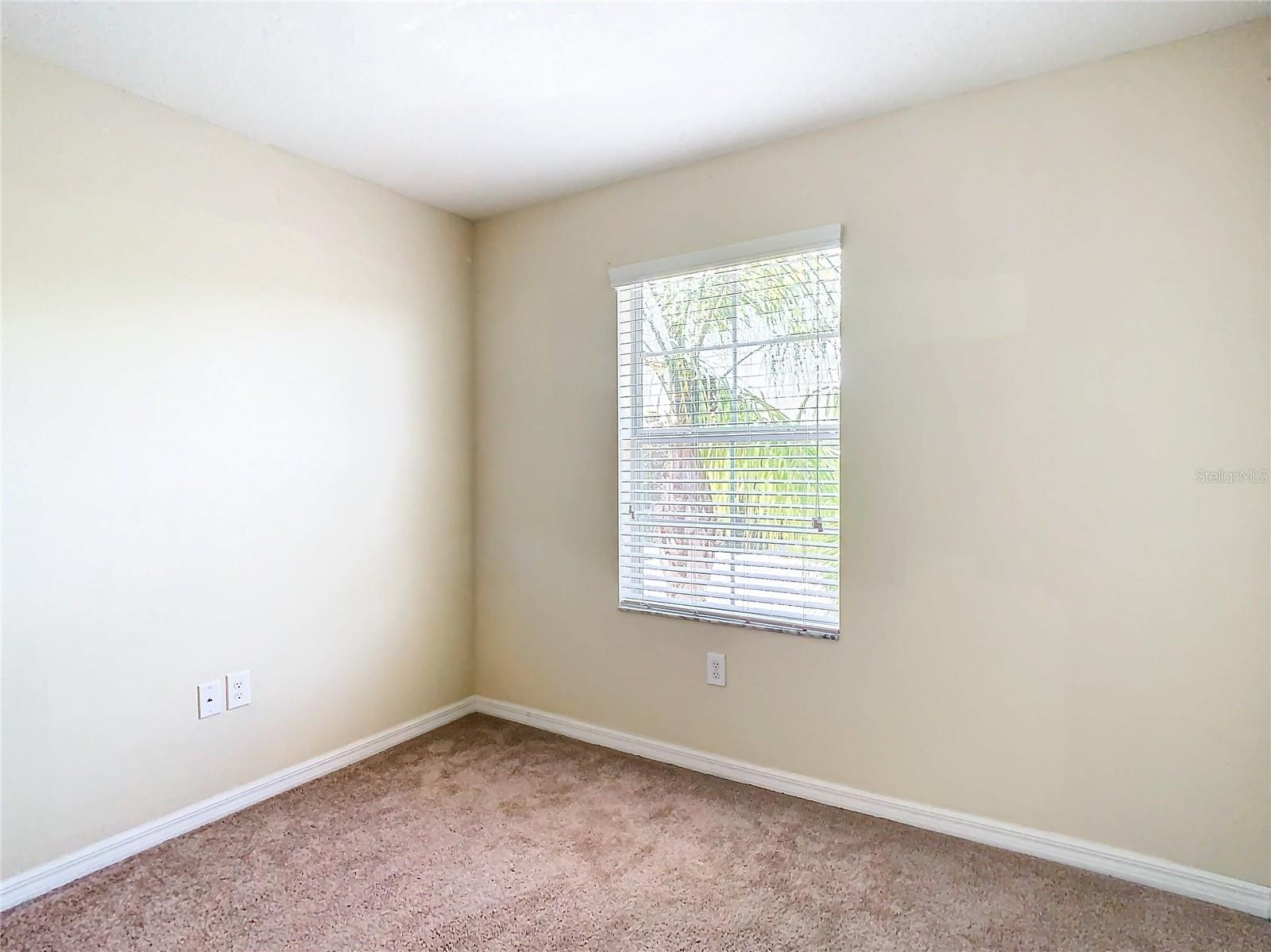 THOUSAND OAKS EAST PH V - Residential