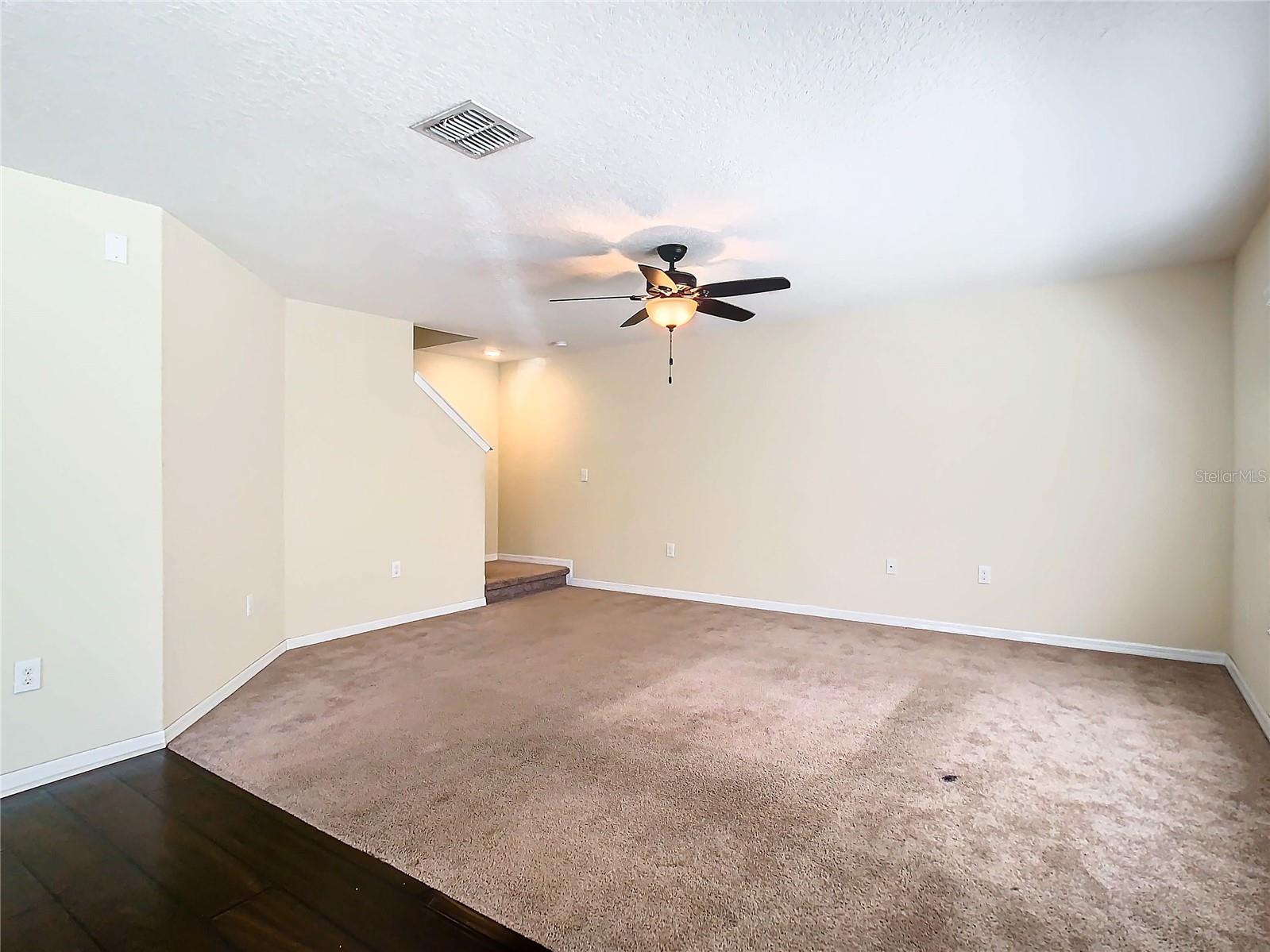 THOUSAND OAKS EAST PH V - Residential