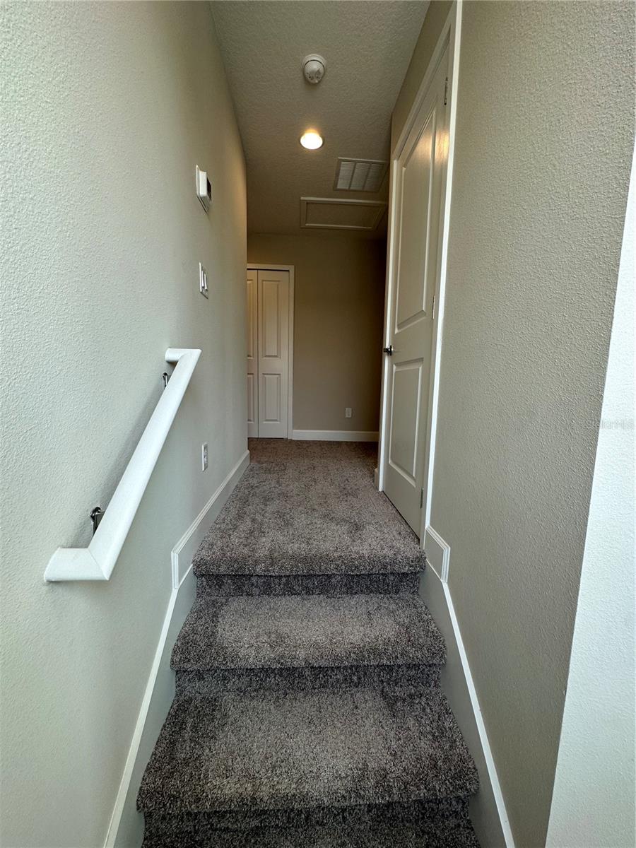 TOWNHOMES AT RIVERS EDGE - Residential Lease