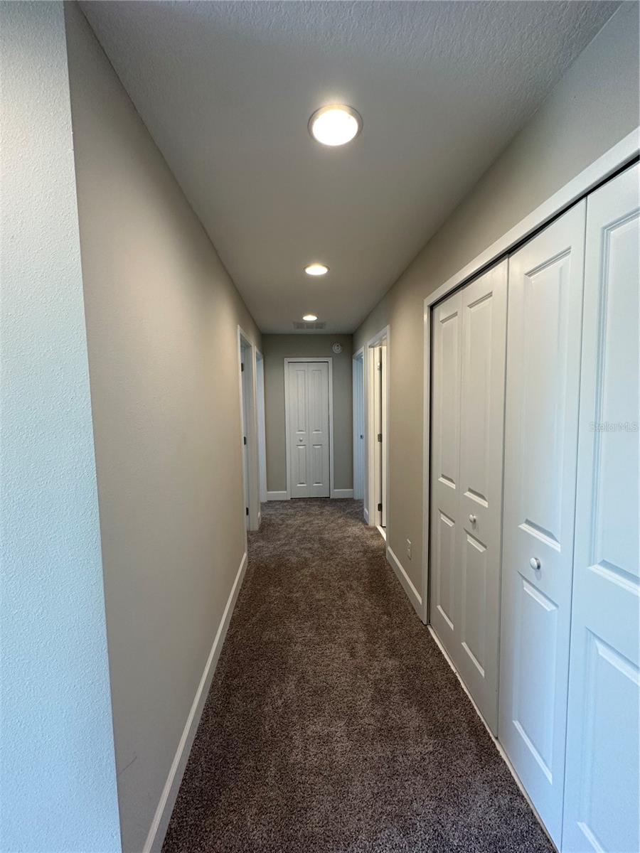 TOWNHOMES AT RIVERS EDGE - Residential Lease