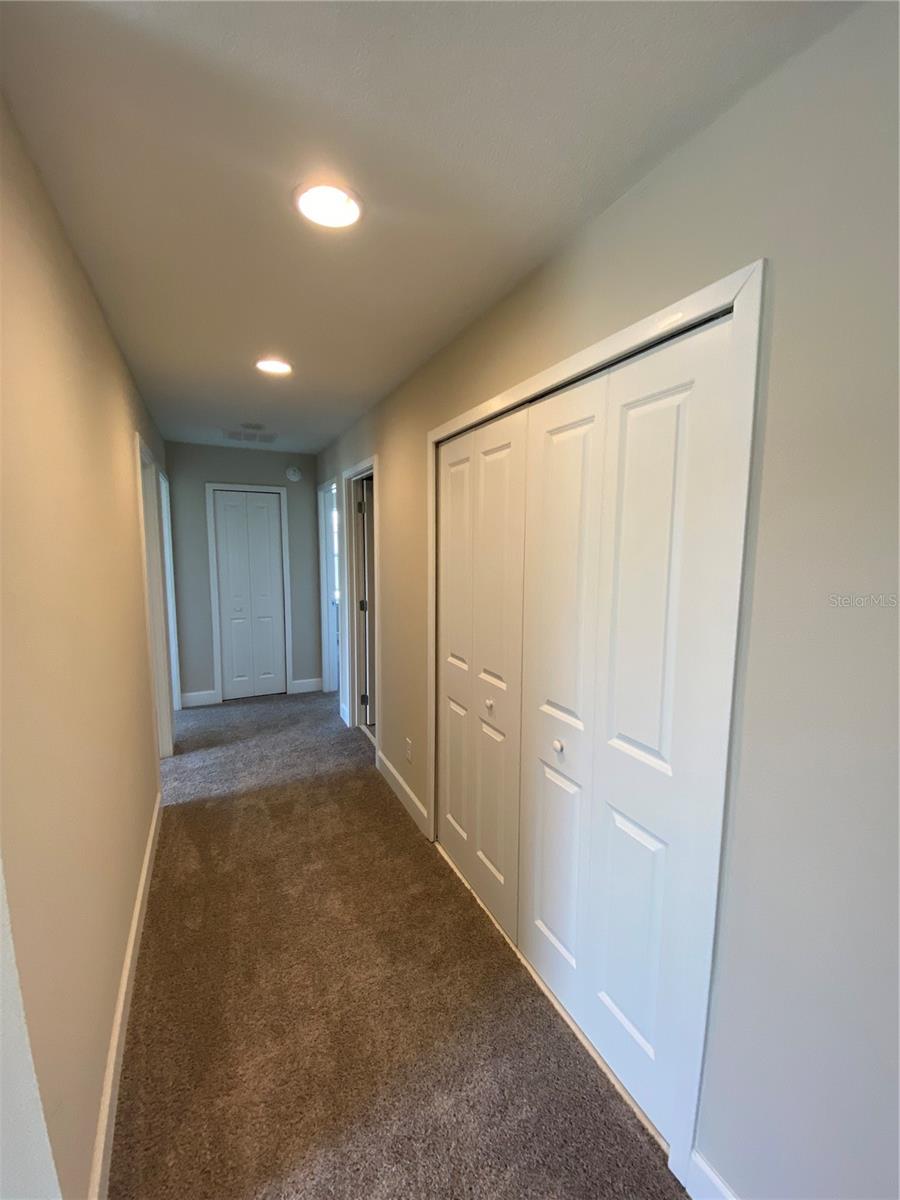 TOWNHOMES AT RIVERS EDGE - Residential Lease