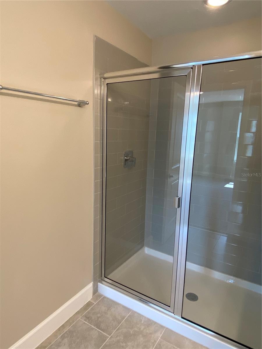 TOWNHOMES AT RIVERS EDGE - Residential Lease