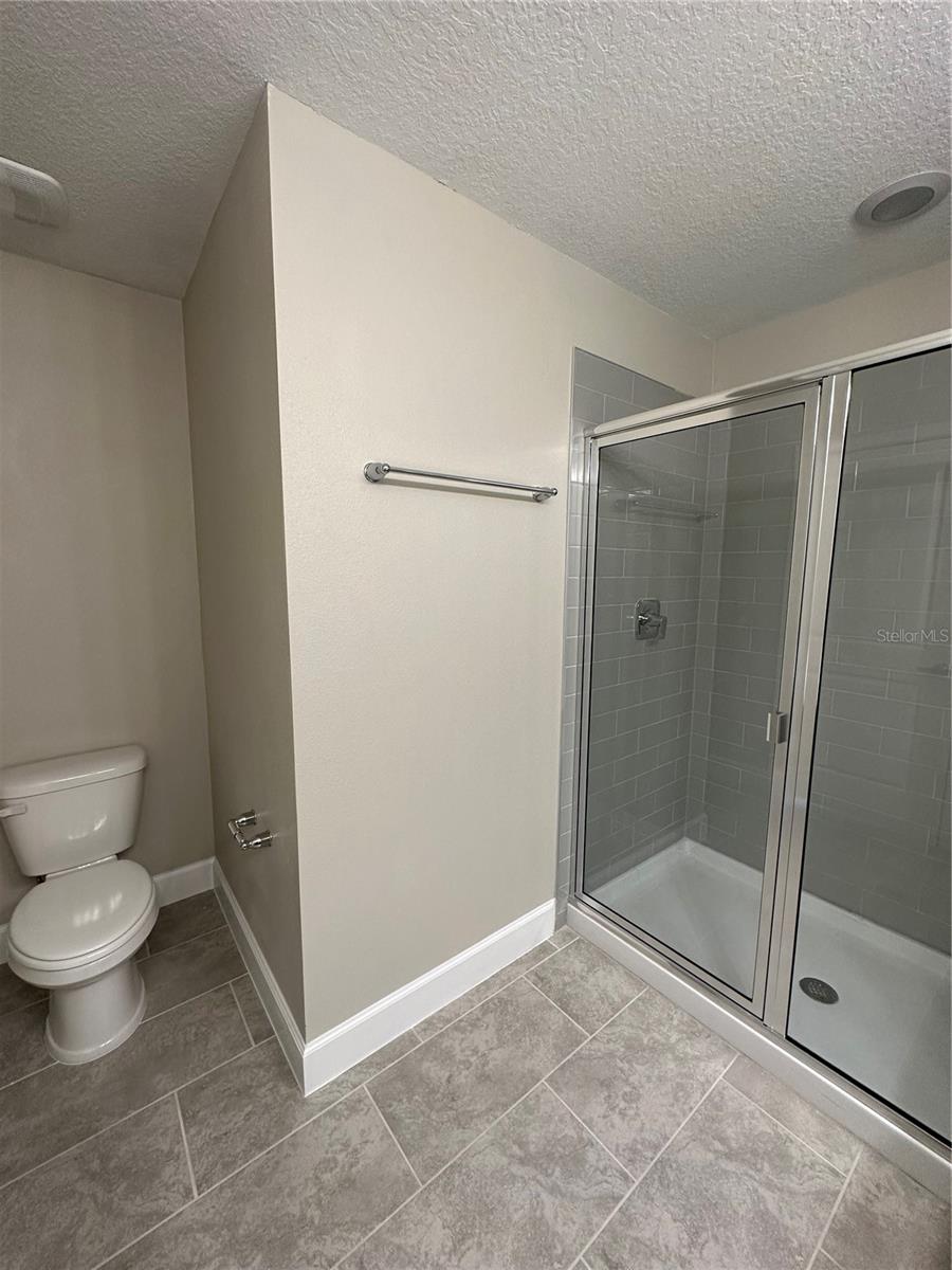 TOWNHOMES AT RIVERS EDGE - Residential Lease