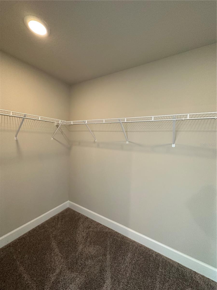 TOWNHOMES AT RIVERS EDGE - Residential Lease