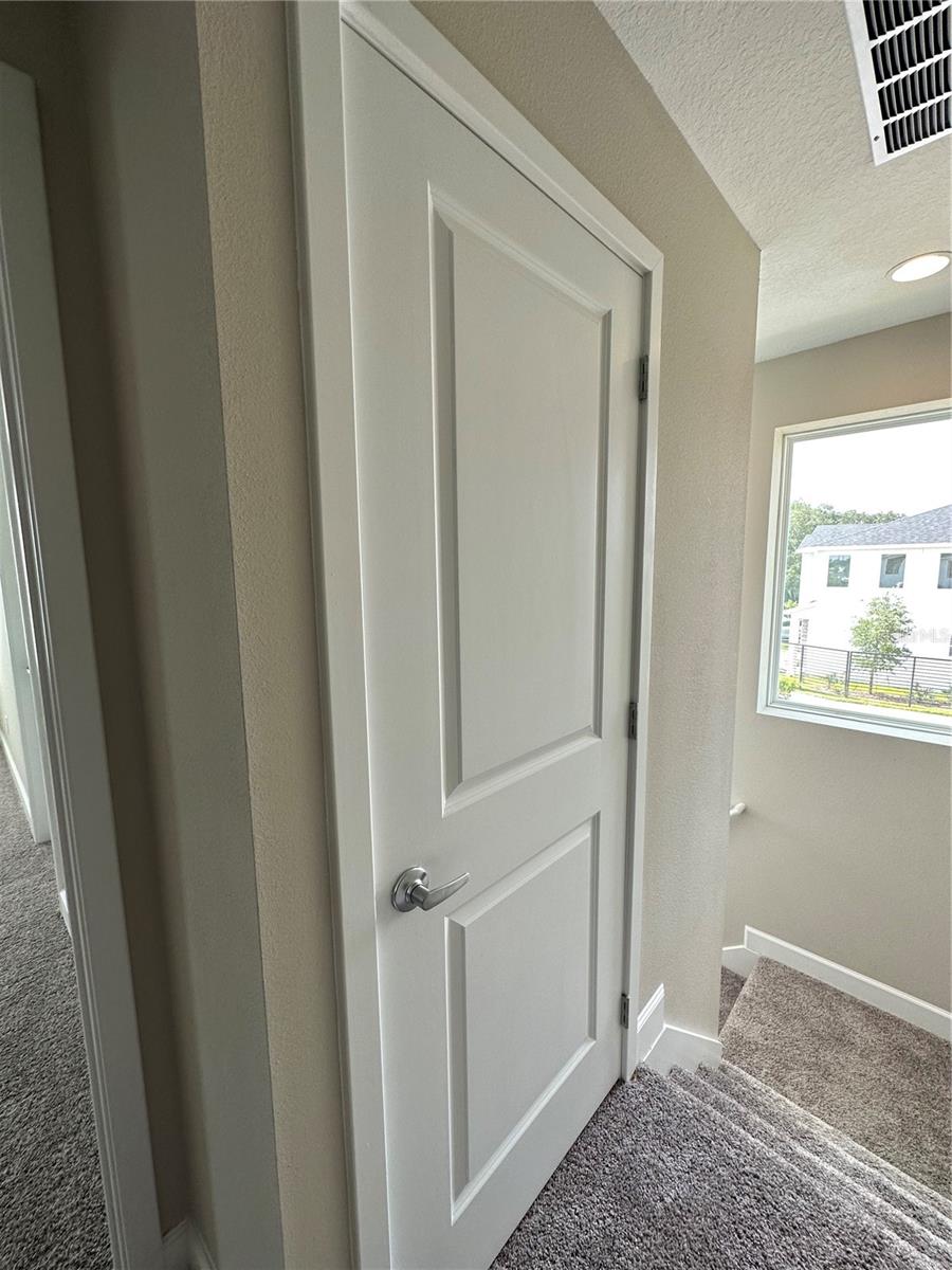 TOWNHOMES AT RIVERS EDGE - Residential Lease