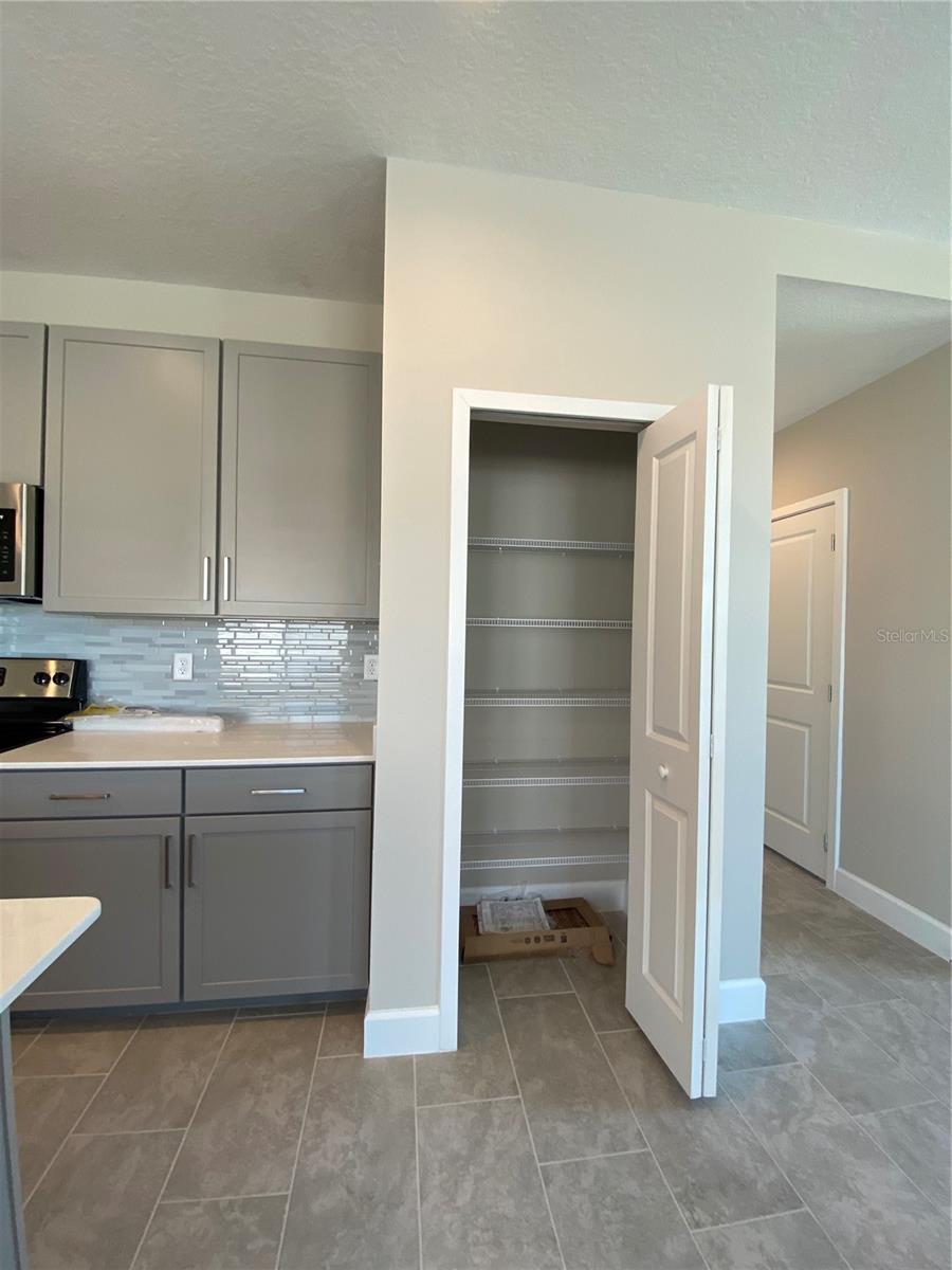 TOWNHOMES AT RIVERS EDGE - Residential Lease