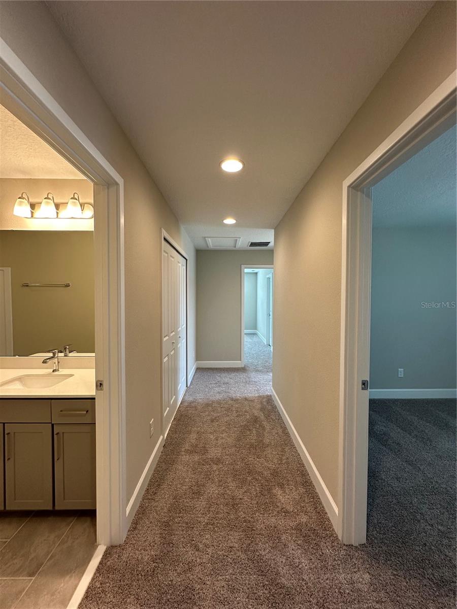 TOWNHOMES AT RIVERS EDGE - Residential Lease