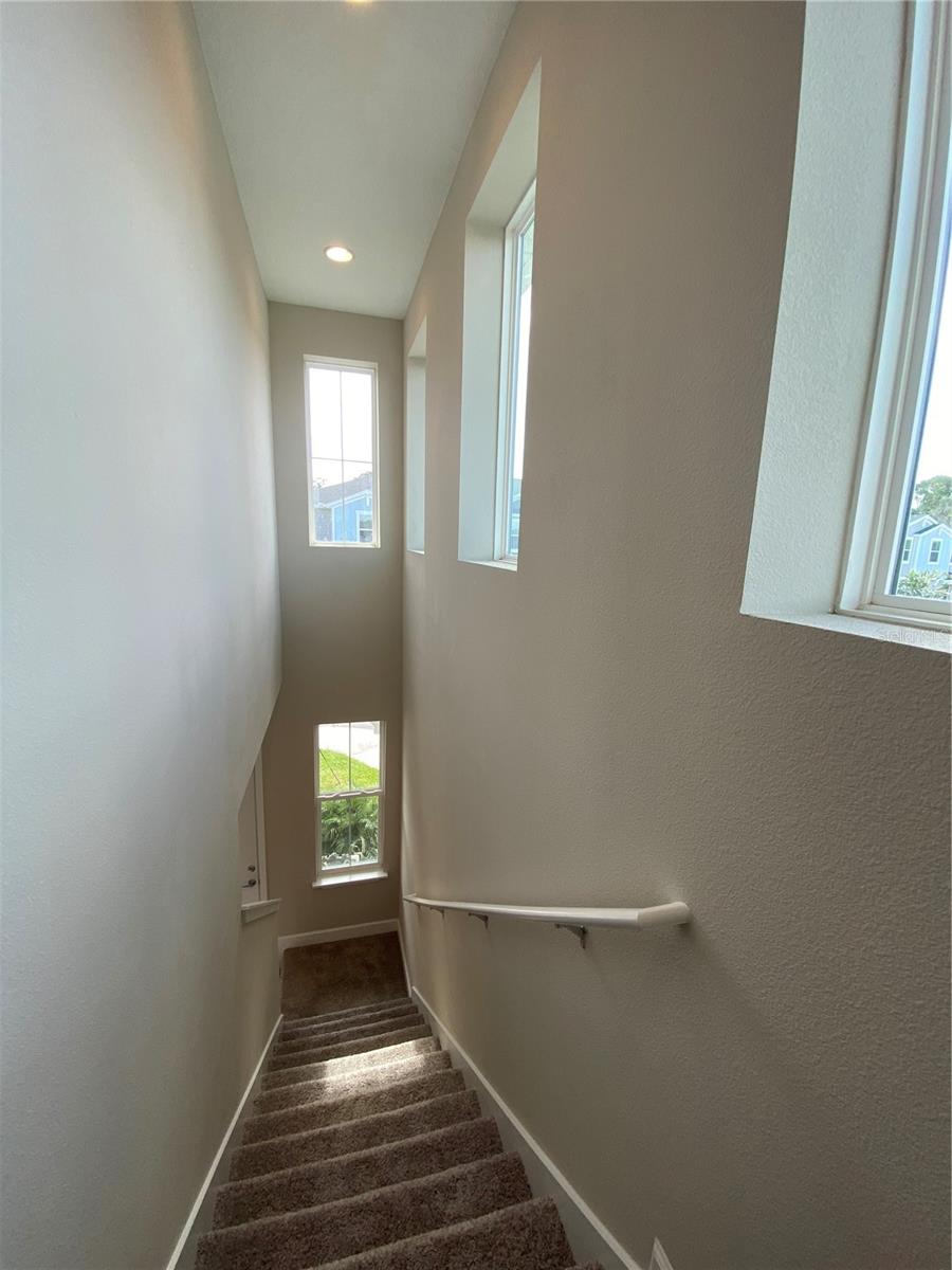 TOWNHOMES AT RIVERS EDGE - Residential Lease