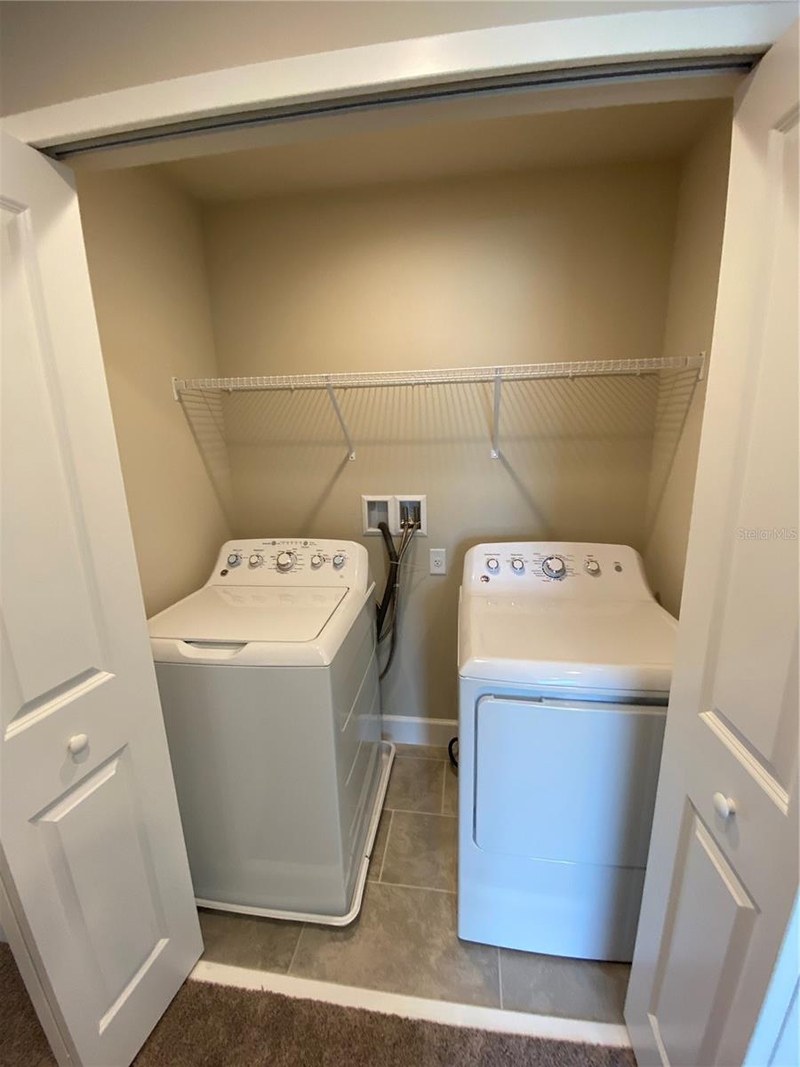 TOWNHOMES AT RIVERS EDGE - Residential Lease