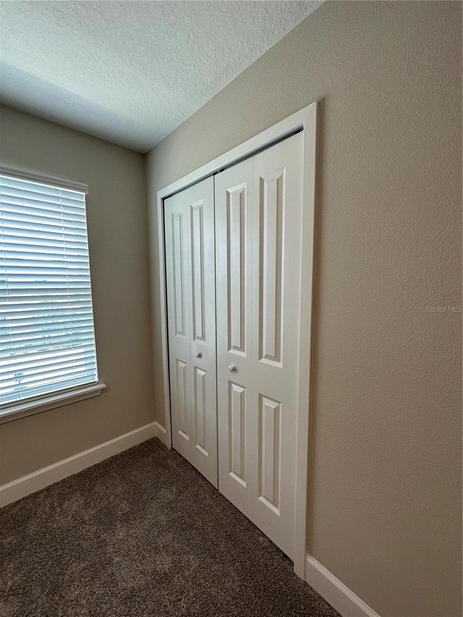 TOWNHOMES AT RIVERS EDGE - Residential Lease