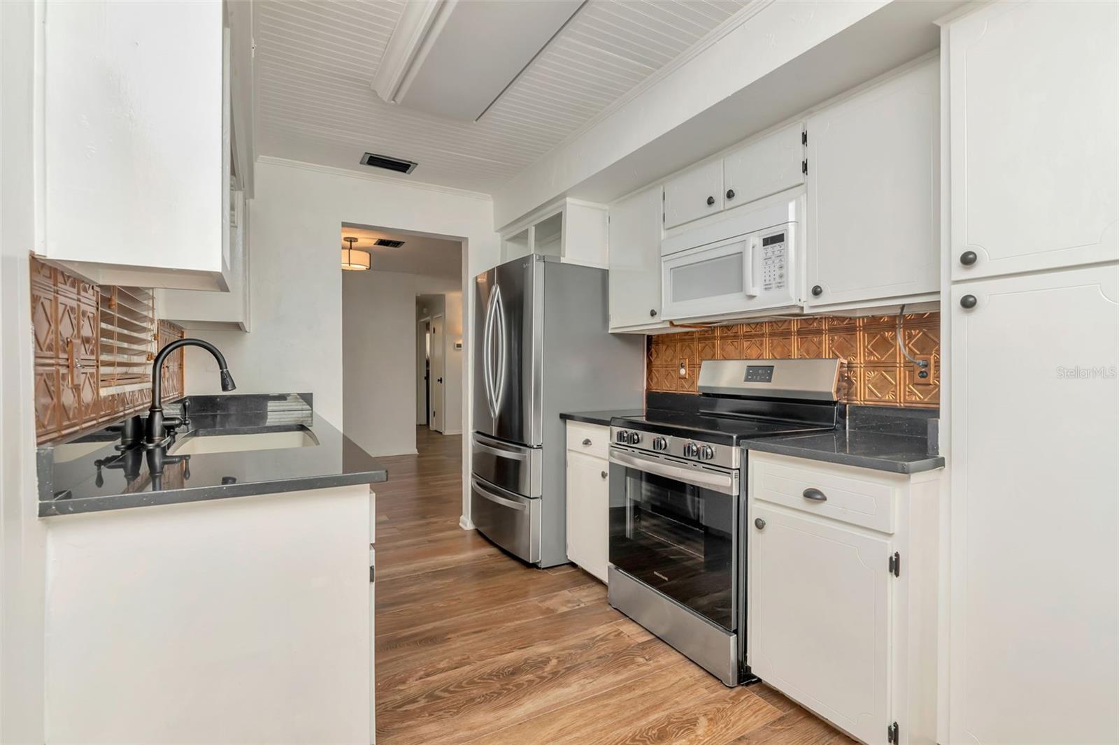 GULF TO BAY ESTATES UNIT 1 REP - Residential