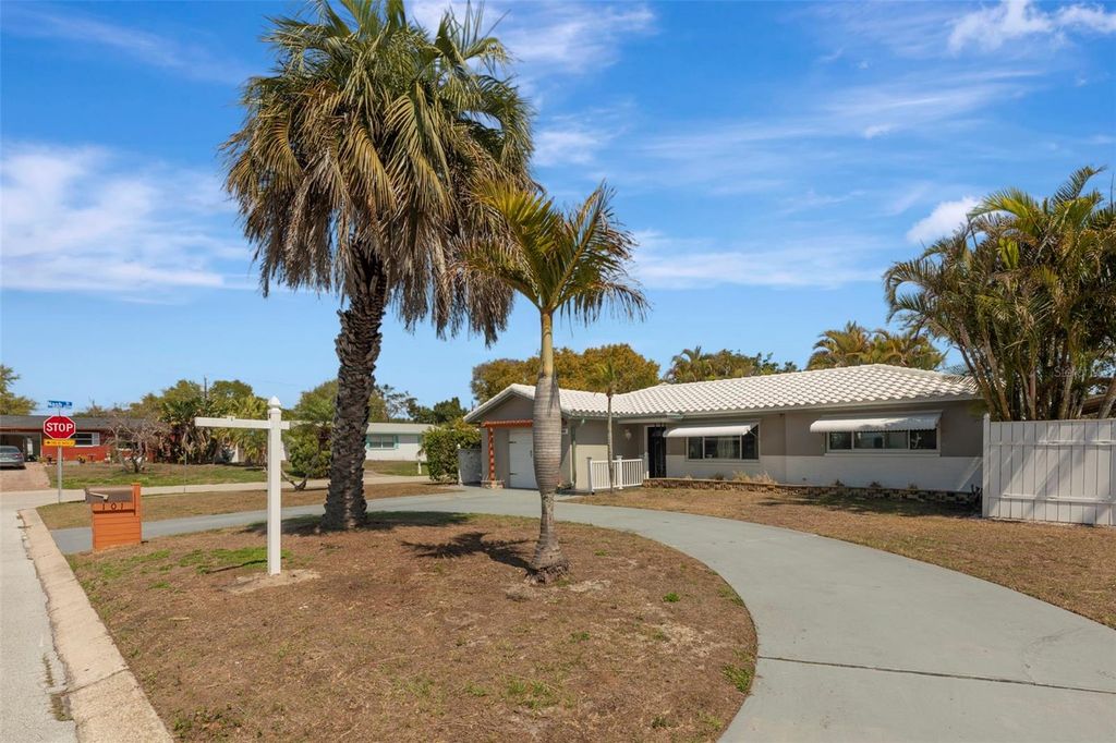 Photo of 101 S Maywood Avenue, Clearwater, FL 33765 (MLS # TB8483832)