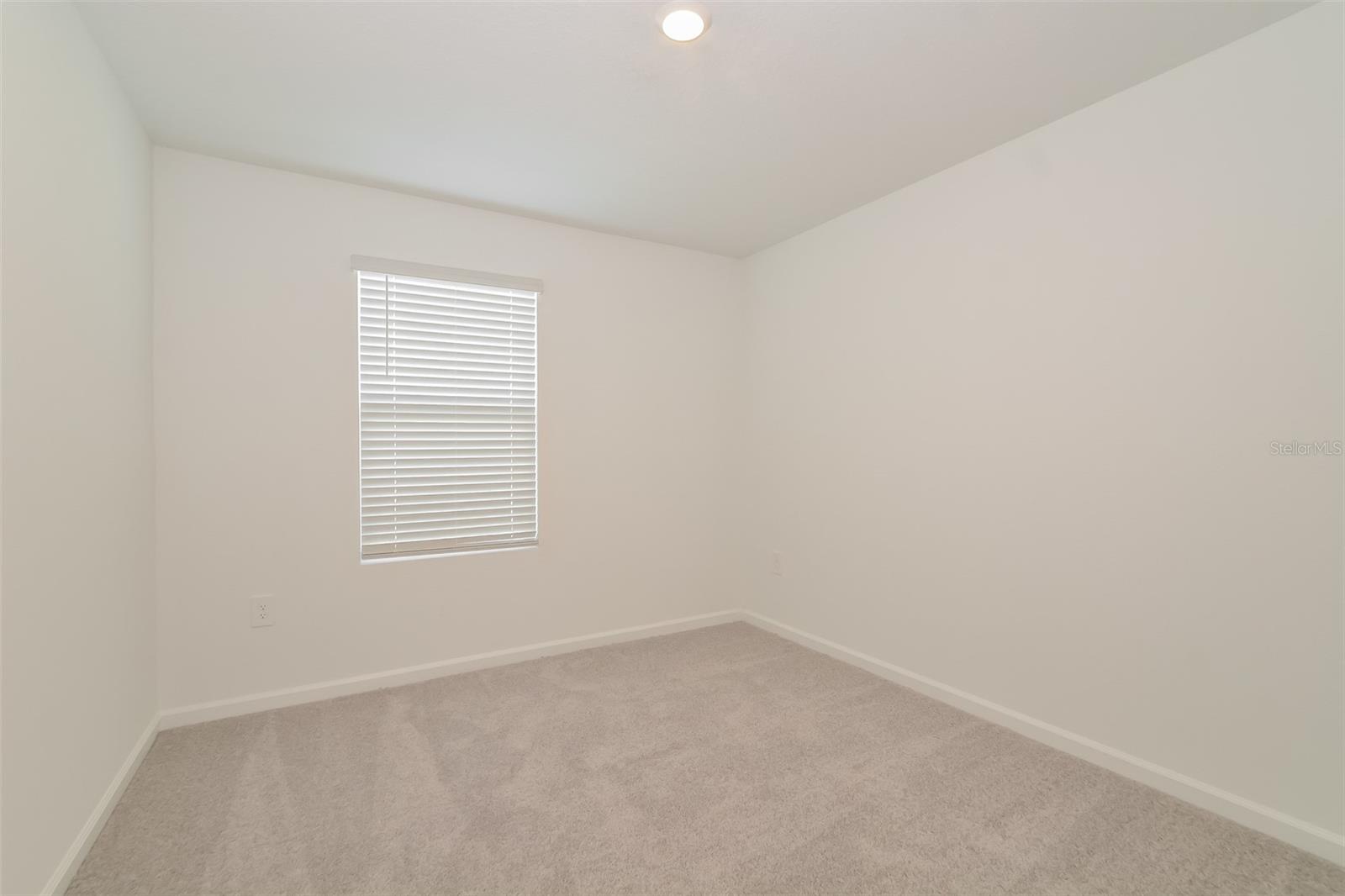 PEACE CRK RESERVE - Residential Lease