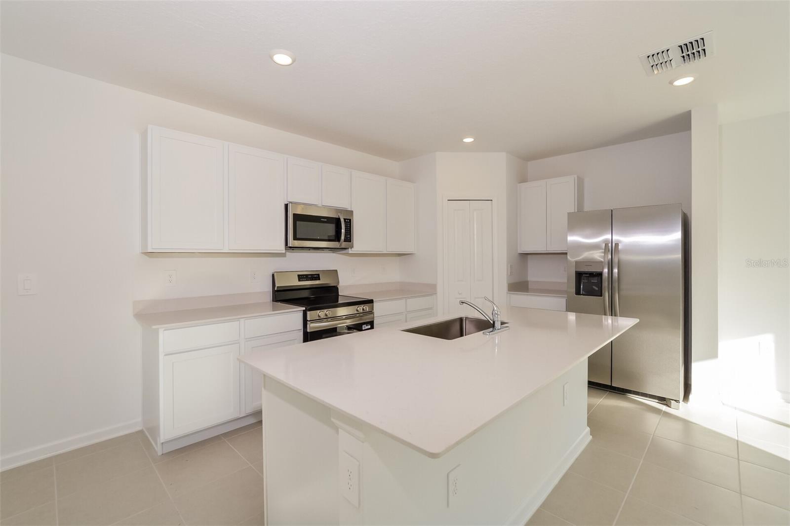 PEACE CRK RESERVE - Residential Lease