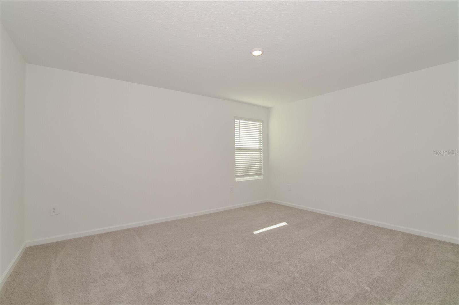 PEACE CRK RESERVE - Residential Lease