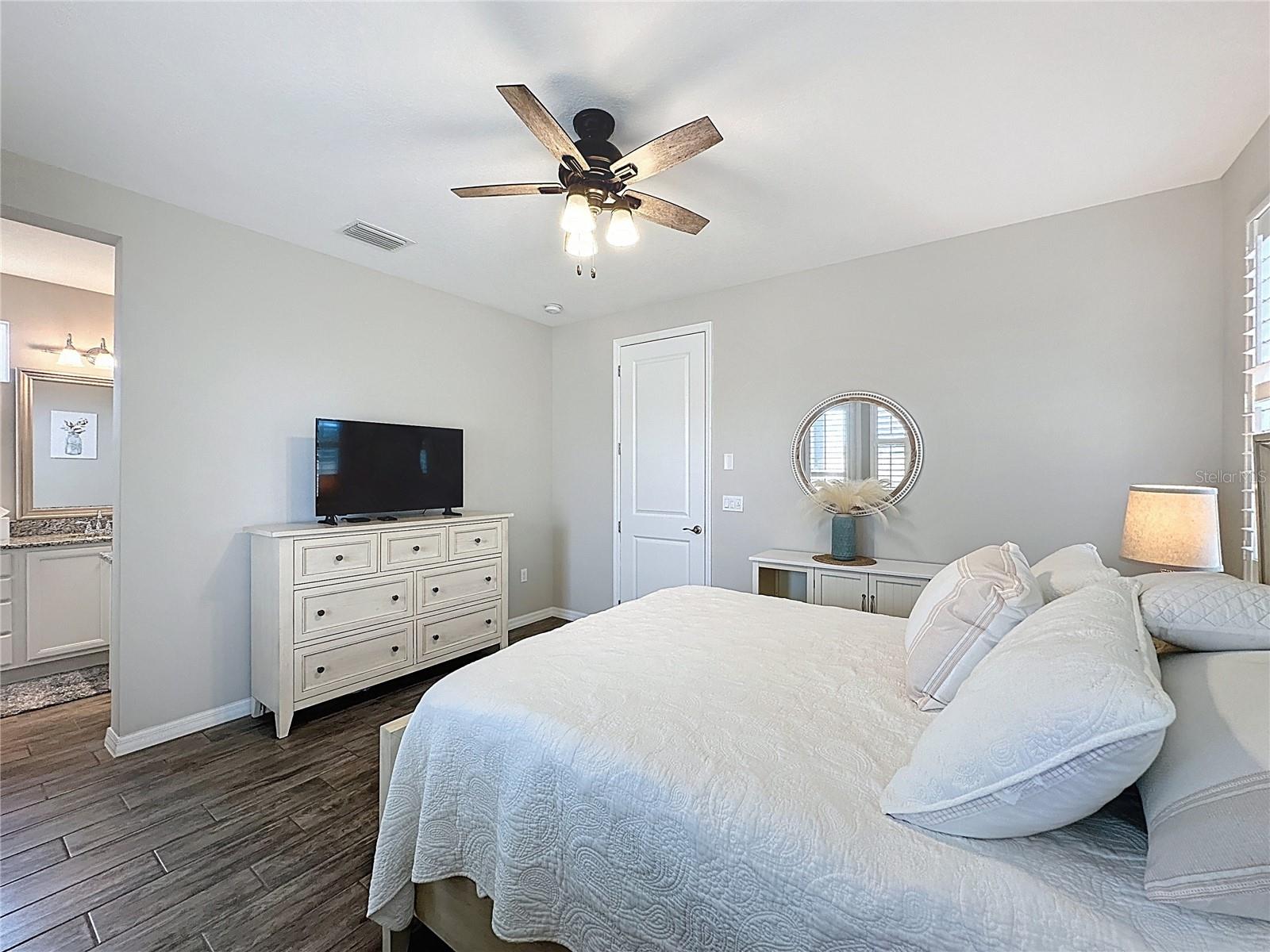 CASCADES/GROVELAND PH 5 - Residential