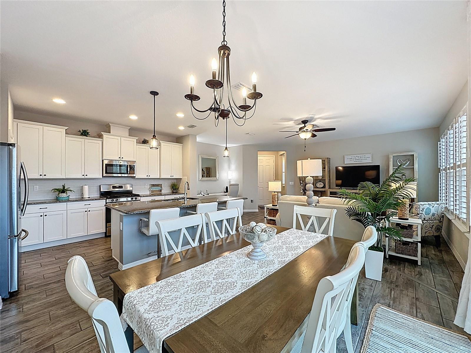 CASCADES/GROVELAND PH 5 - Residential