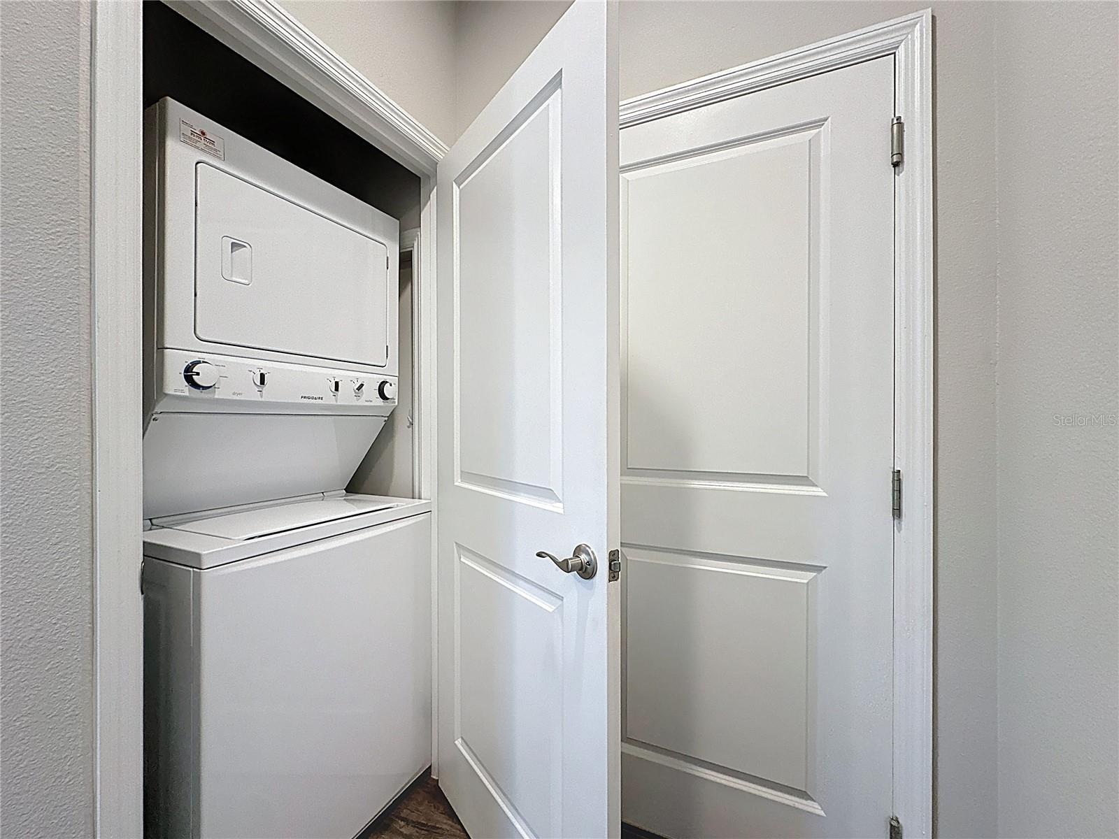 CASCADES/GROVELAND PH 5 - Residential