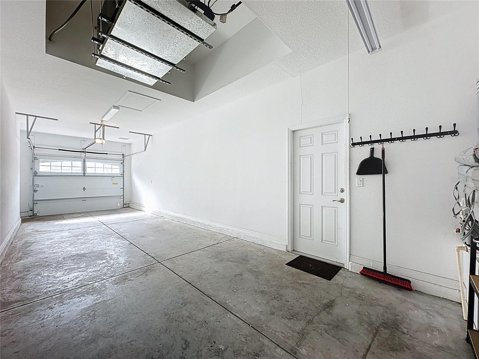 CASCADES/GROVELAND PH 5 - Residential