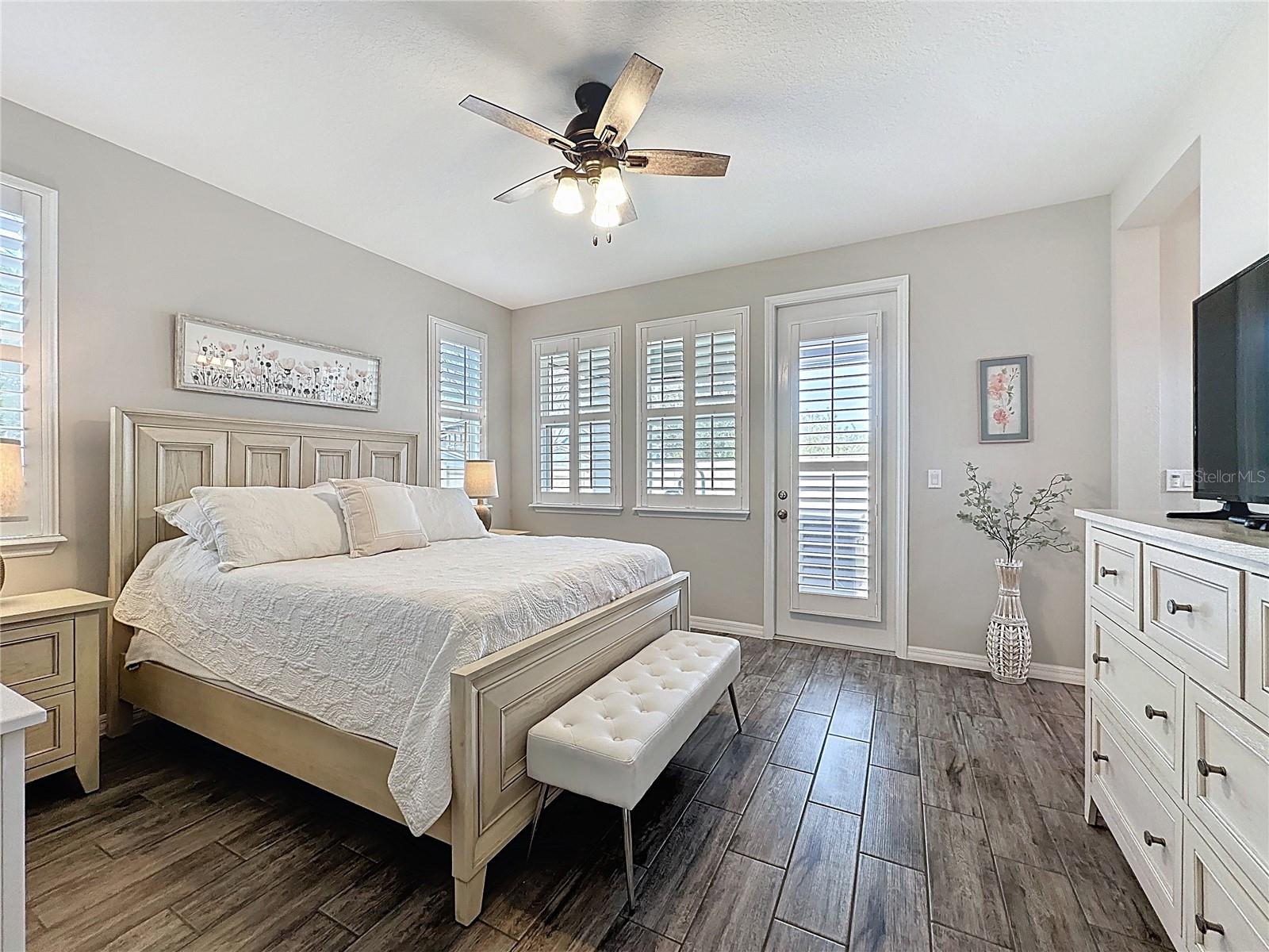 CASCADES/GROVELAND PH 5 - Residential