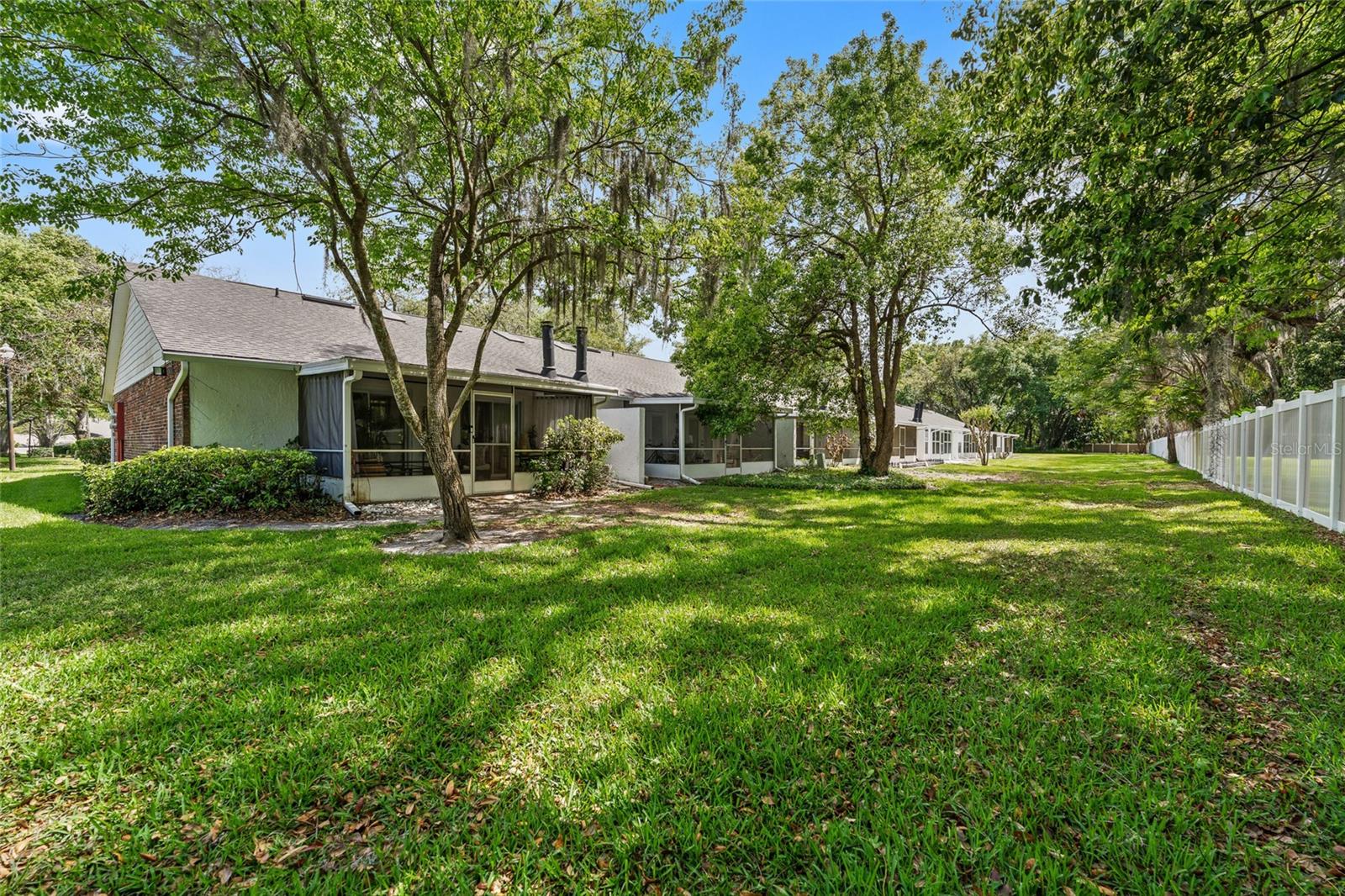 LAZY OAKS CONDO - Residential