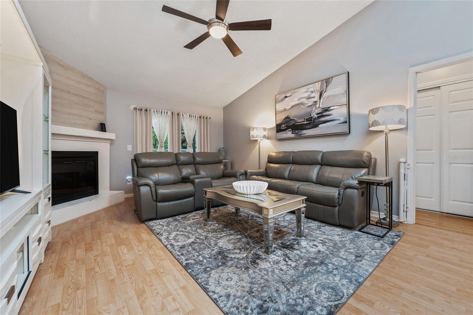 LAZY OAKS CONDO - Residential