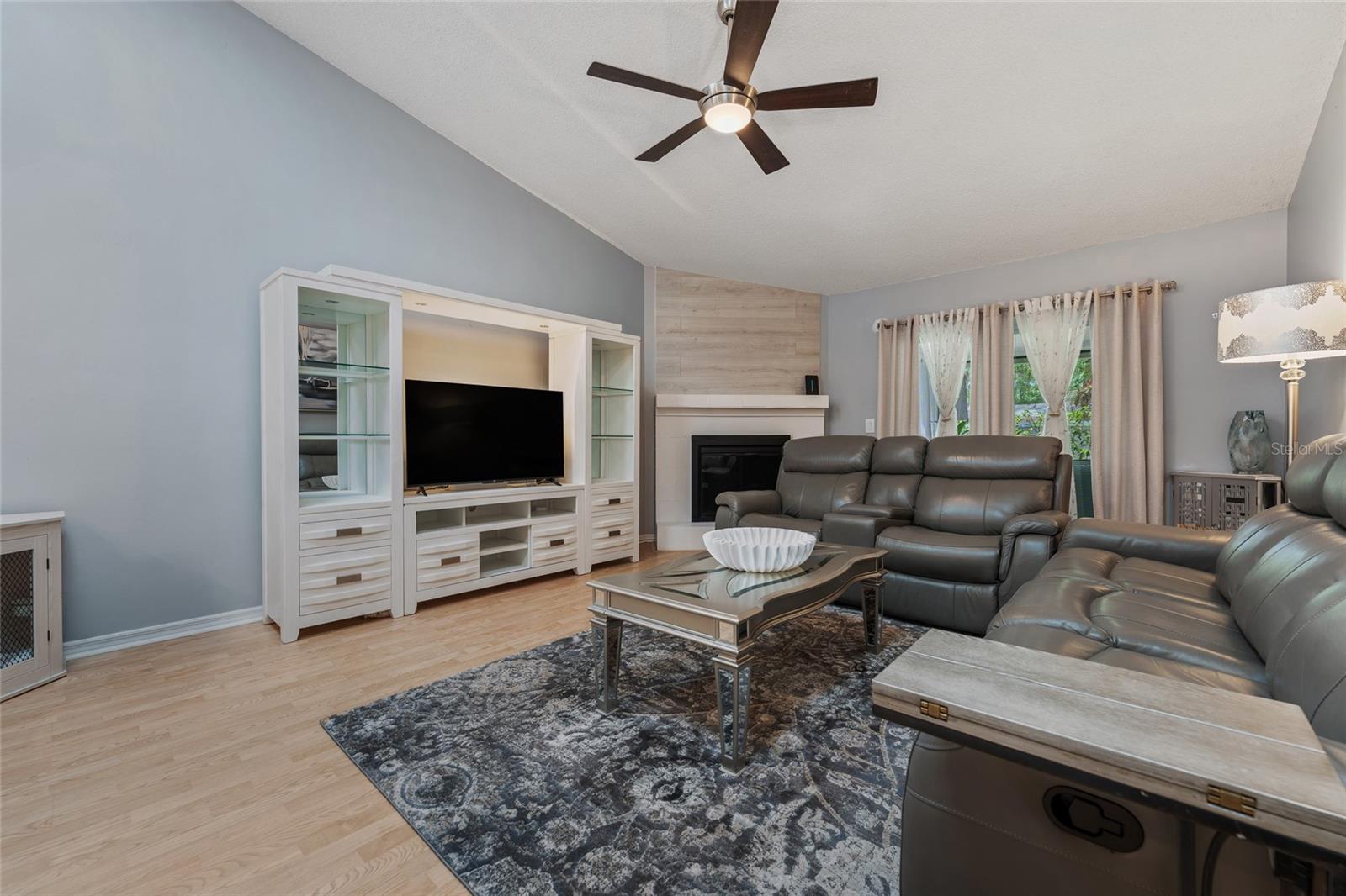 LAZY OAKS CONDO - Residential