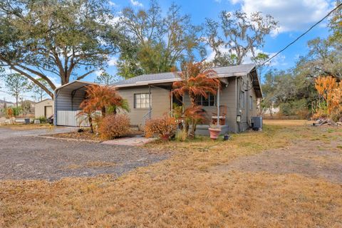 Photo of 1035 W Wheeler Road, Brandon, FL 33510 (MLS # TB8476852)