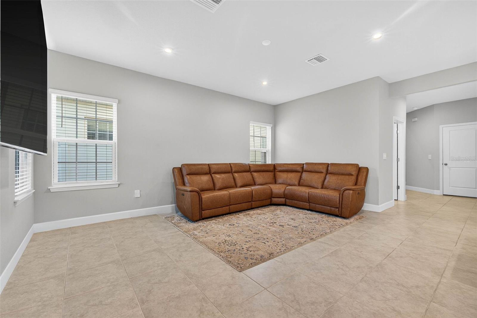 AVALON WOODS - Residential