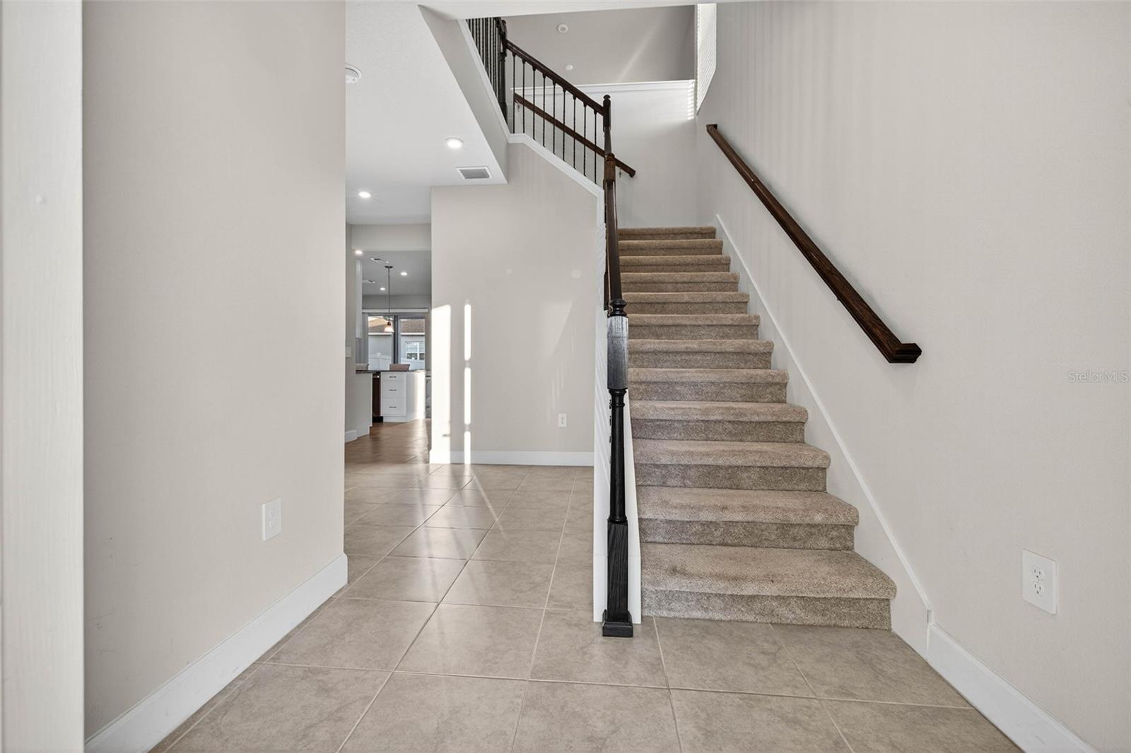 AVALON WOODS - Residential