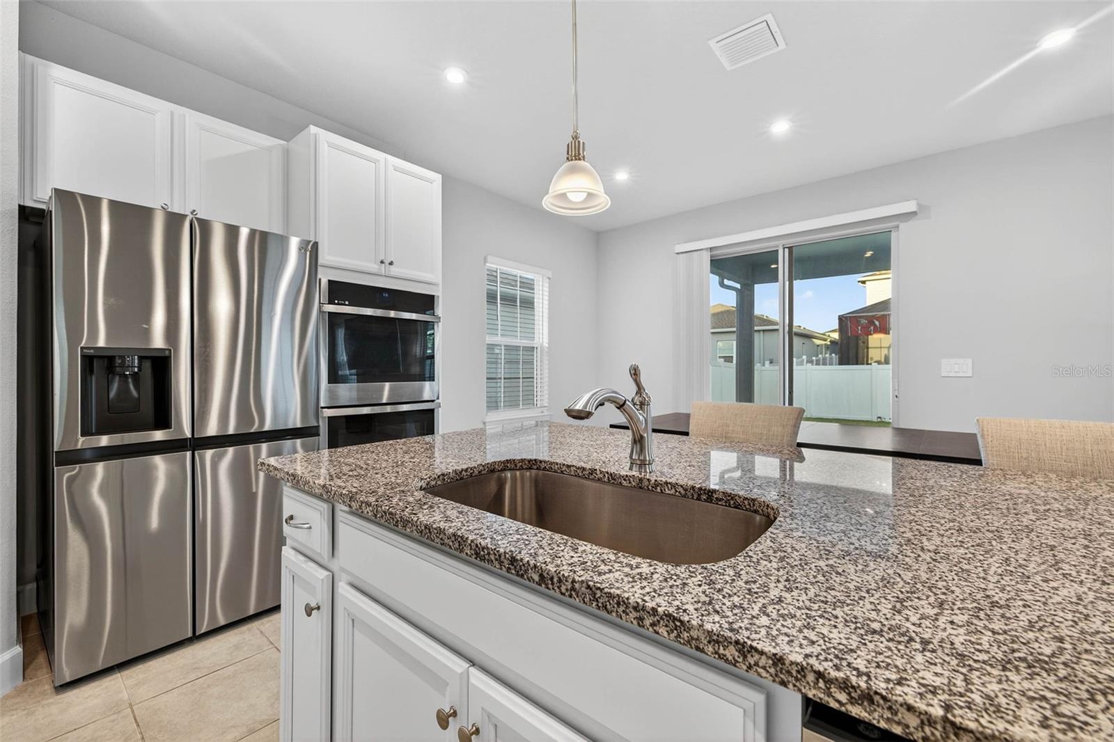 AVALON WOODS - Residential