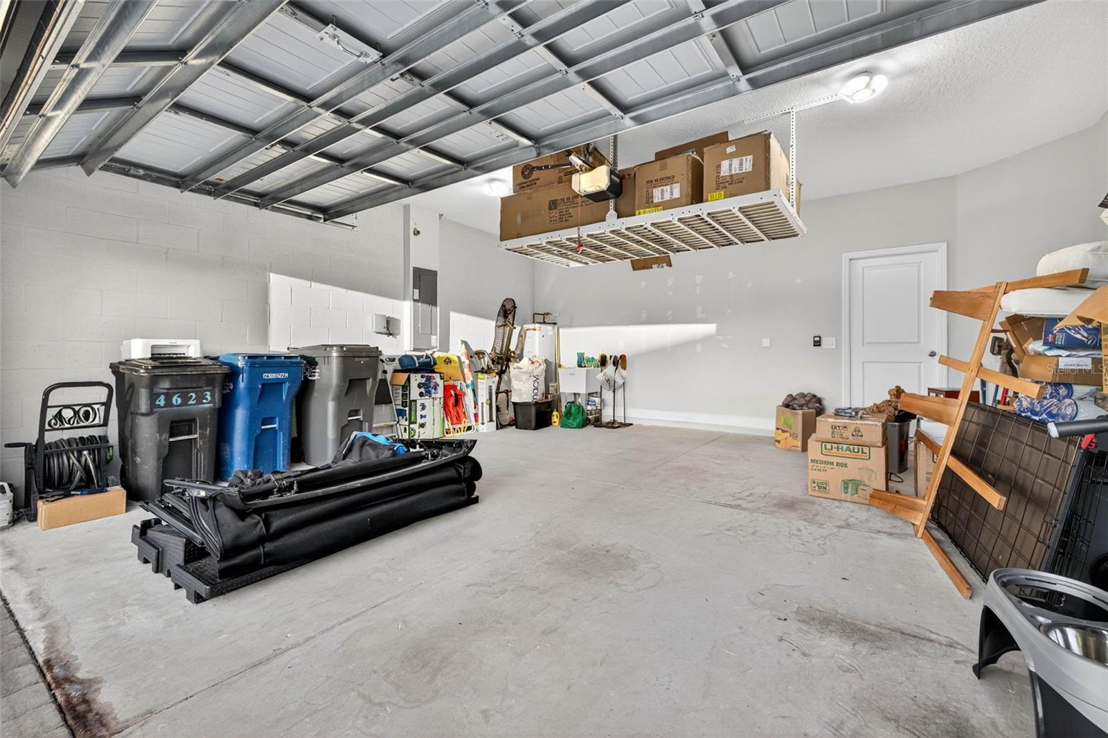 AVALON WOODS - Residential