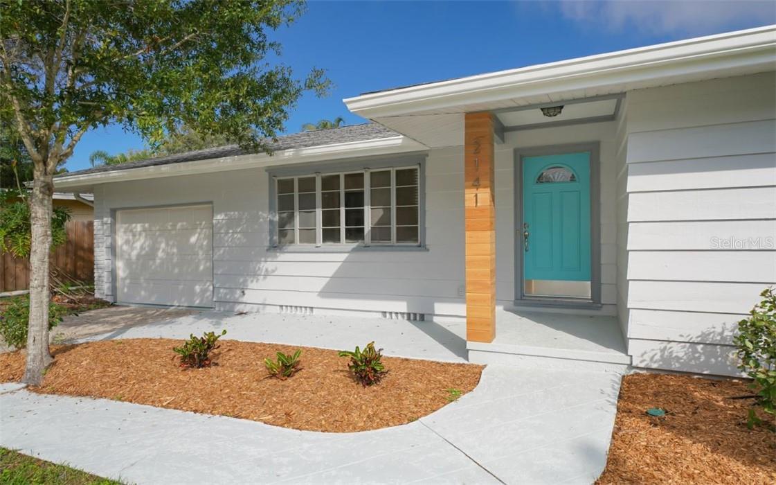 2141 SUNNYSIDE LANE