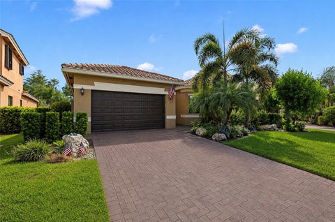 10035 Chesapeake Bay Drive, Fort Myers, FL 33913