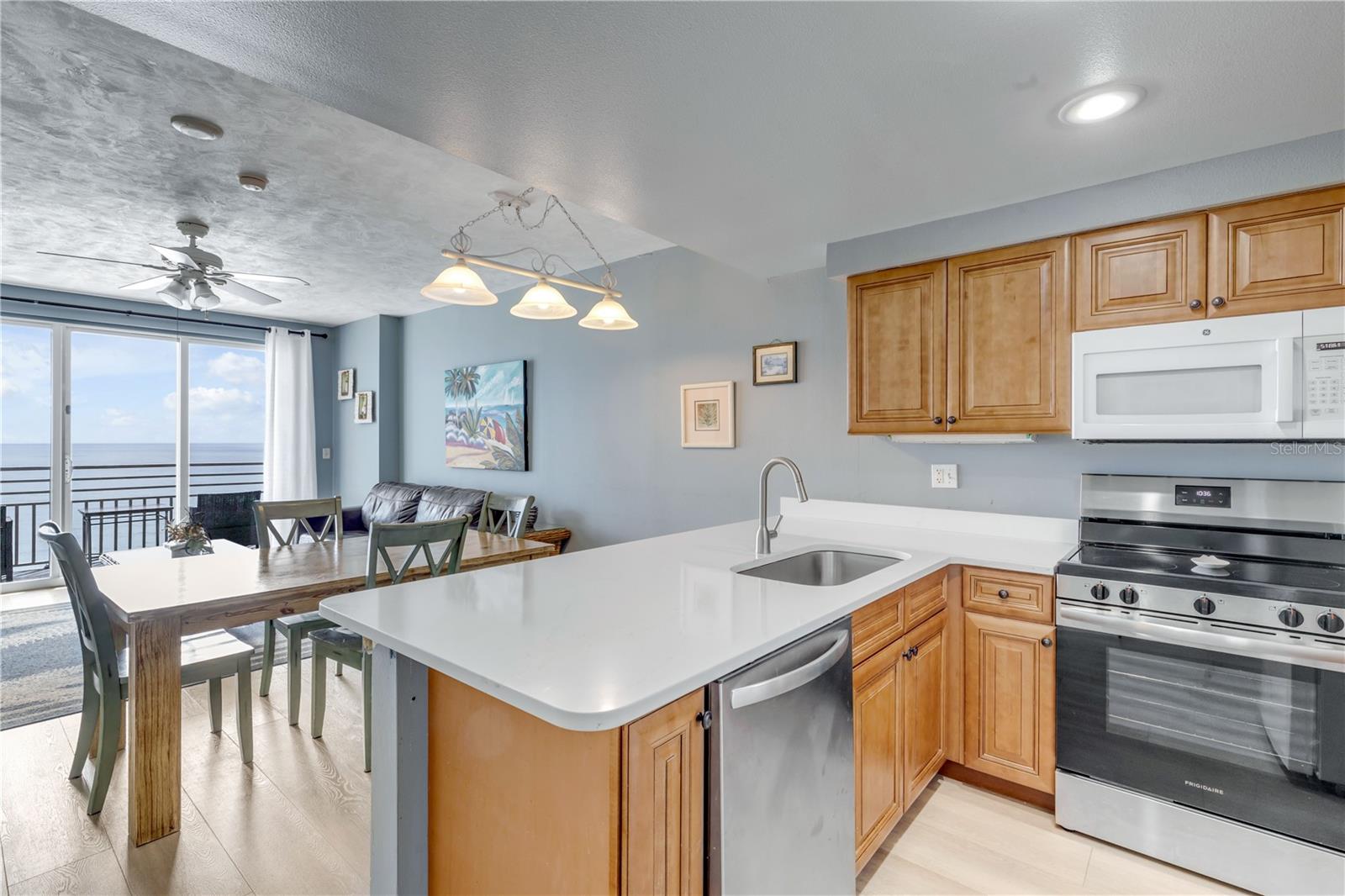 OCEAN WALK 01 DB CONDO - Residential