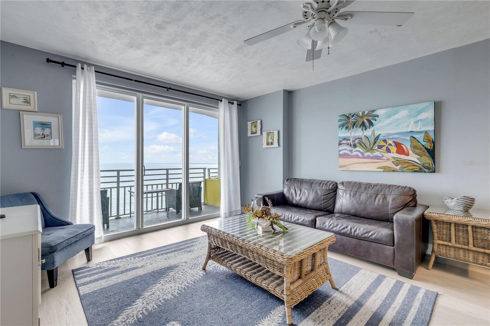 OCEAN WALK 01 DB CONDO - Residential