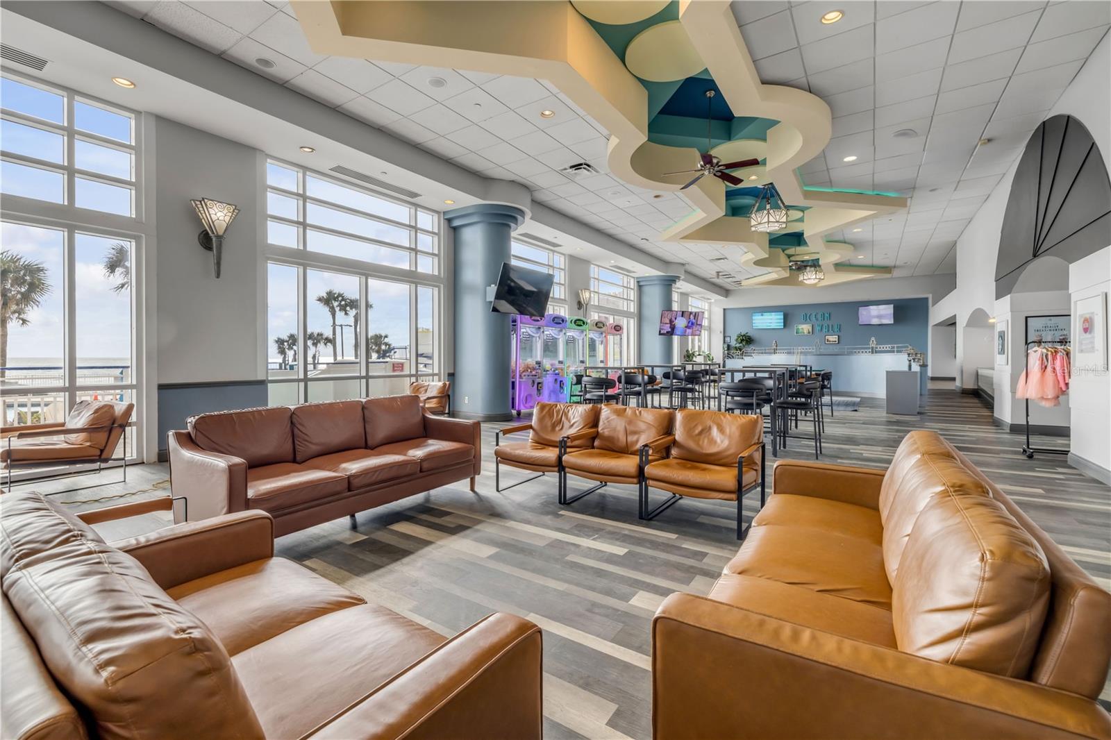 OCEAN WALK 01 DB CONDO - Residential