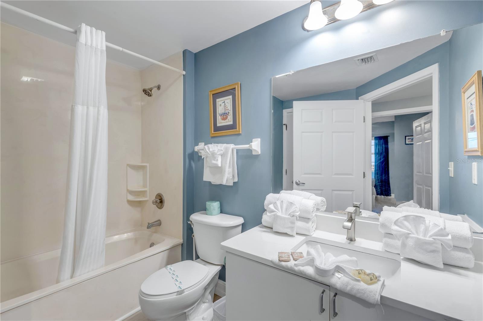 OCEAN WALK 01 DB CONDO - Residential