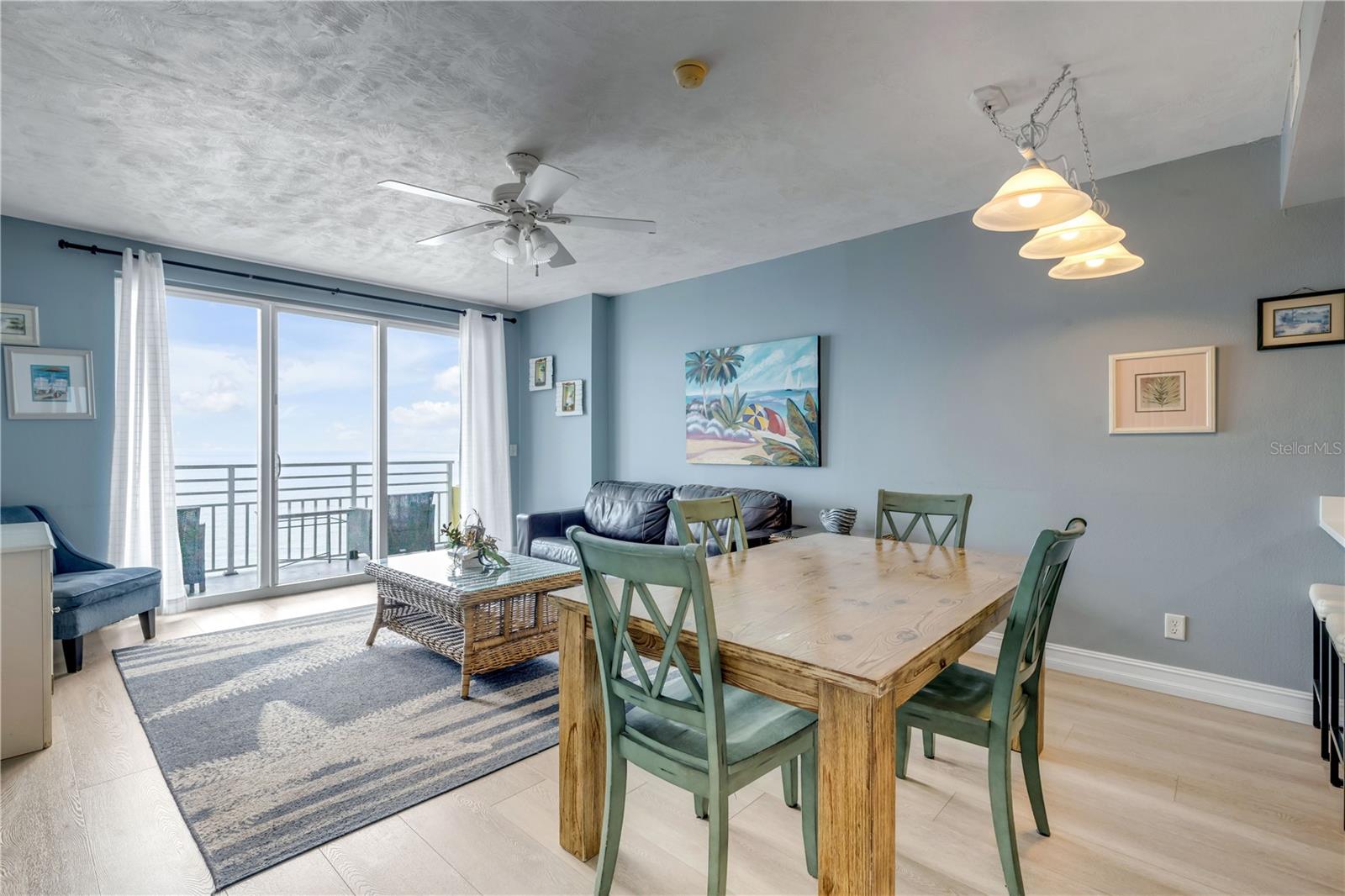 OCEAN WALK 01 DB CONDO - Residential