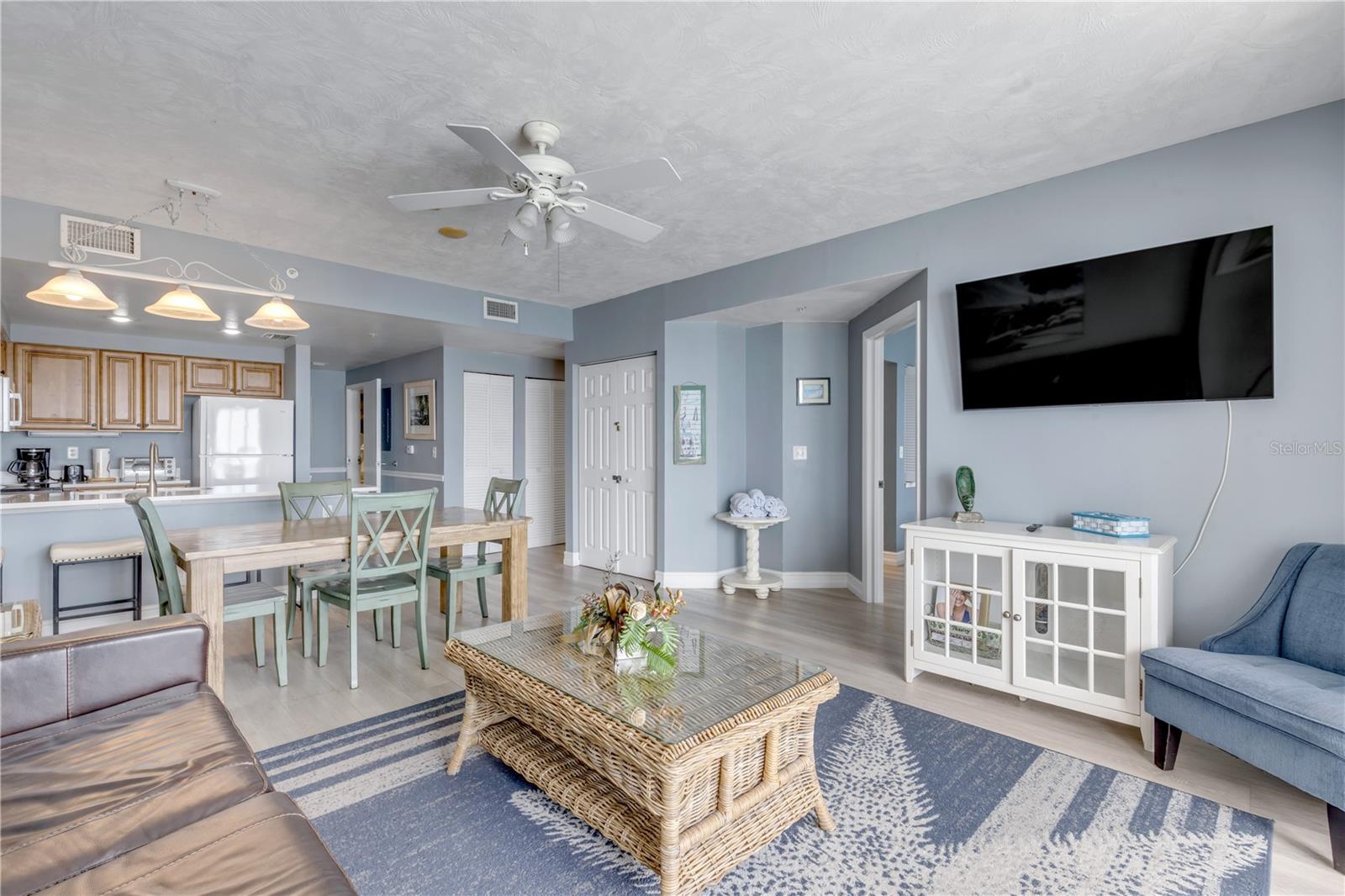 OCEAN WALK 01 DB CONDO - Residential