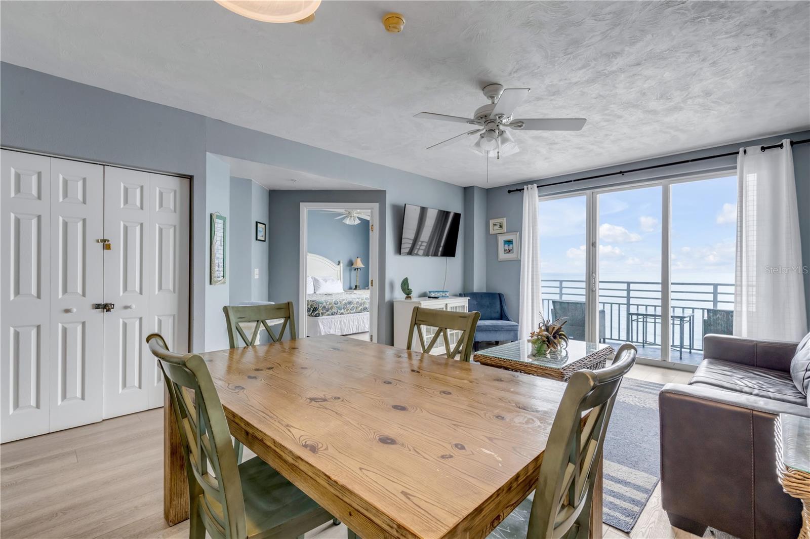 OCEAN WALK 01 DB CONDO - Residential