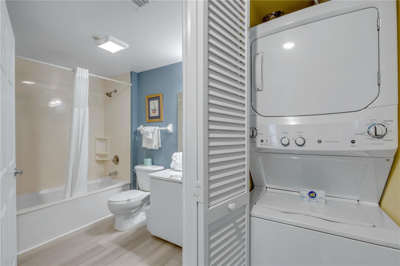 OCEAN WALK 01 DB CONDO - Residential