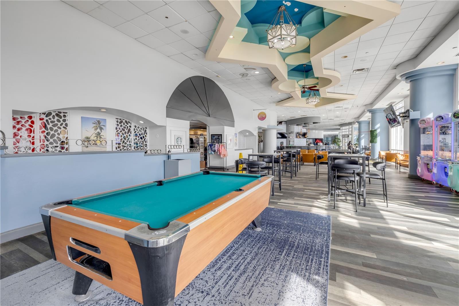 OCEAN WALK 01 DB CONDO - Residential