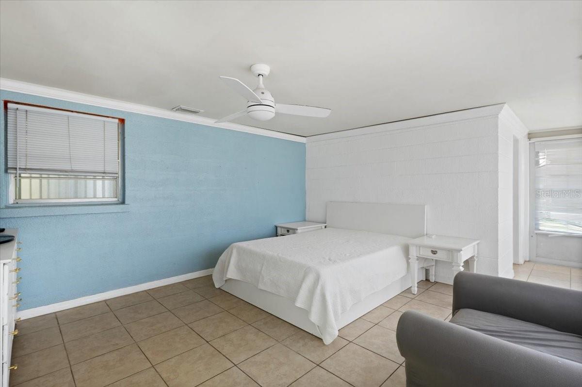 SOUTH VENICE - Residential