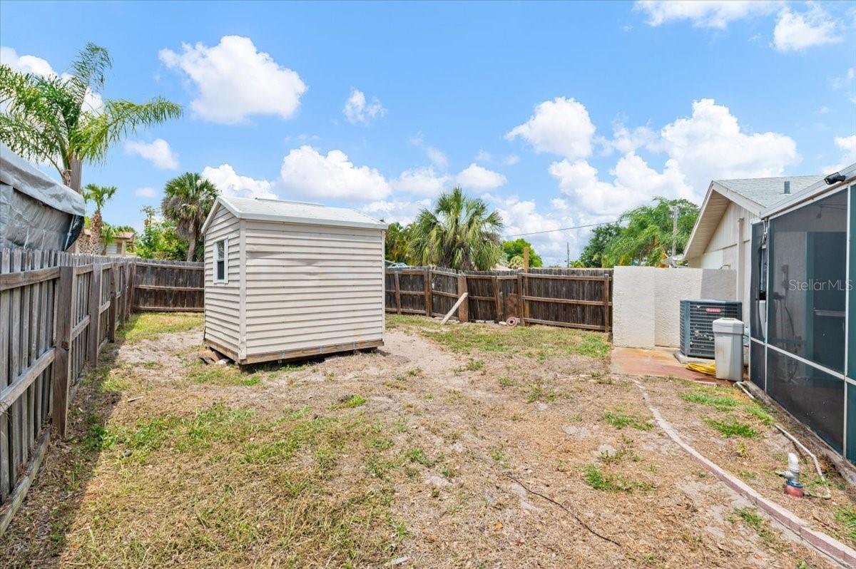 SOUTH VENICE - Residential