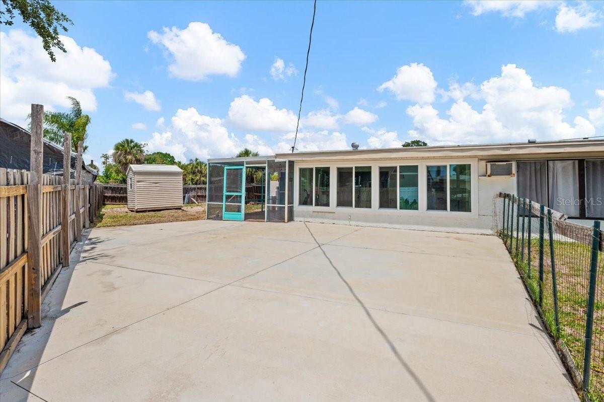 SOUTH VENICE - Residential