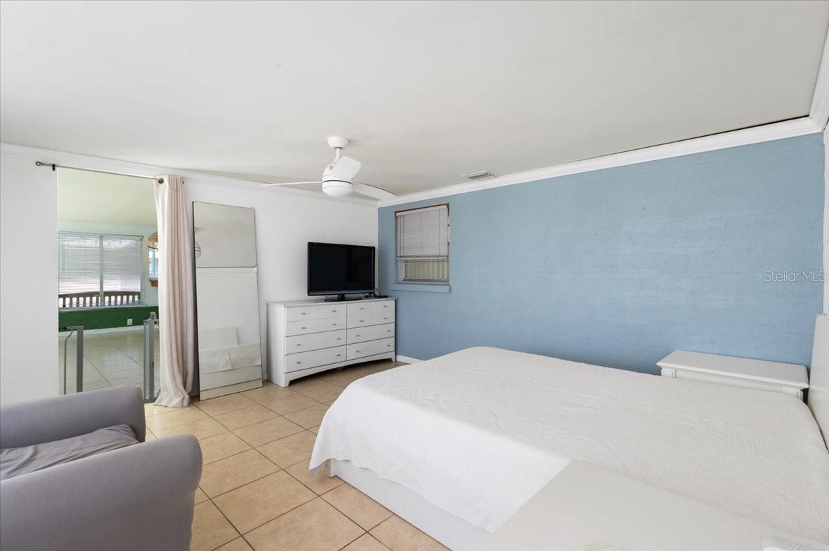 SOUTH VENICE - Residential